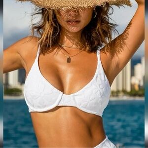 Kenny Flowers Santorini White Floral Jacquard Underwire Bikini Top